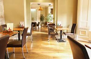 Dean Court Hotel