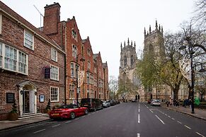 Dean Court Hotel