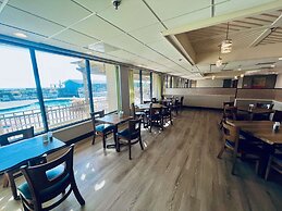 DoubleTree by Hilton Atlantic Beach Oceanfront