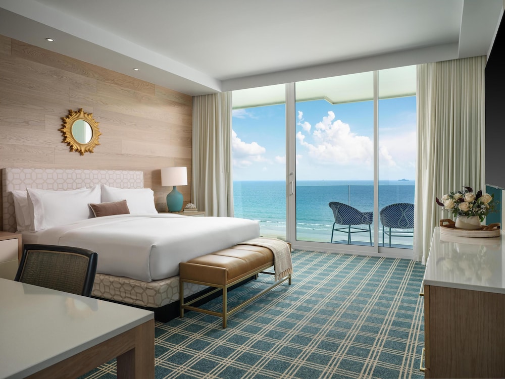 Hotel del Coronado, Curio Collection by Hilton