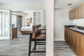 Atrium Hotel Vancouver