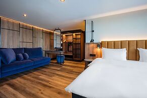 Radisson Blu Royal Garden Hotel