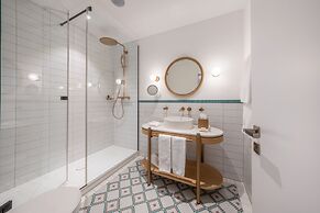 Art Deco Hotel Montana