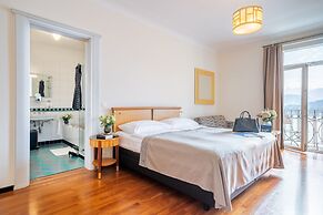 Art Deco Hotel Montana