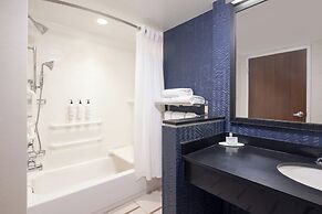 Fairfield Inn & Suites by Marriott Cape Cod Hyannis
