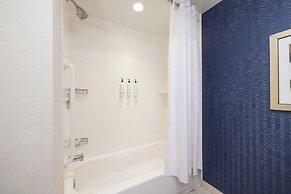 Fairfield Inn & Suites by Marriott Cape Cod Hyannis