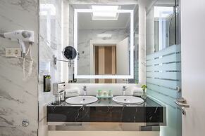 Saray Hotel