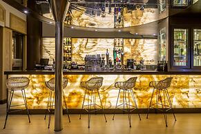 Saray Hotel