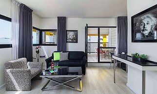 Best Western Regency Suites