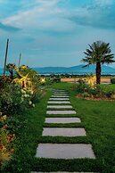 Everness Hotel & Resort