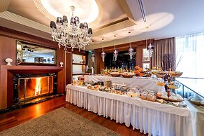 Hotel Century