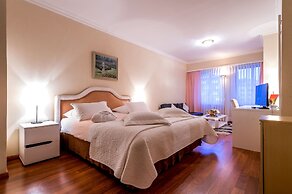 Hotel Century