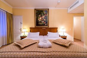 Hotel Century