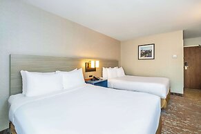 Comfort Inn Kingston - Highway 401