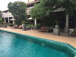 Indra Regent Hotel