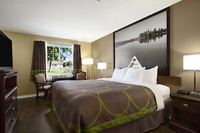 Super 8 by Wyndham Brockville