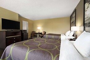 Super 8 by Wyndham Brockville