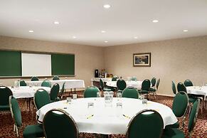 Super 8 by Wyndham Brockville