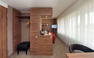 Best Western Plus Delta Park Hotel