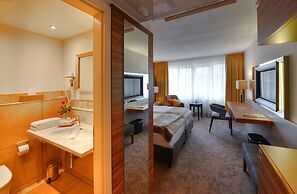 Best Western Plus Delta Park Hotel
