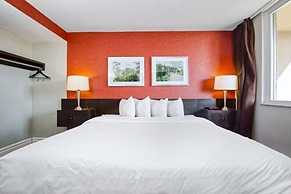 Town Inn Suites Hotel