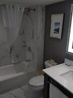 Embassy Suites by Hilton Toronto Airport