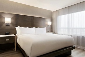 Embassy Suites by Hilton Toronto Airport