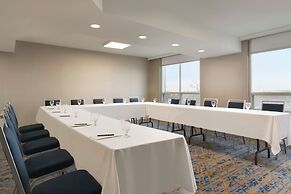 Embassy Suites by Hilton Toronto Airport