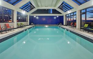 Holiday Inn Vancouver Centre by IHG