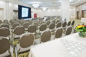 Holiday Inn Vancouver Centre by IHG