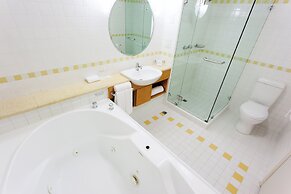 Crowne Plaza Perth by IHG