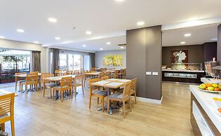 Aparthotel PYR Fuengirola