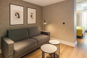 Catalonia Giralda Hotel