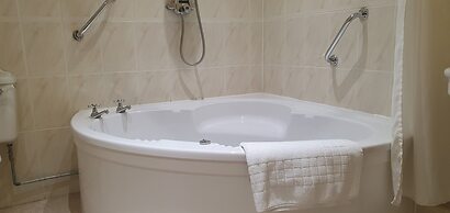Oaklands Hall Hotel Grimsby