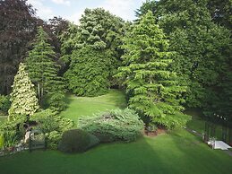 Oaklands Hall Hotel Grimsby