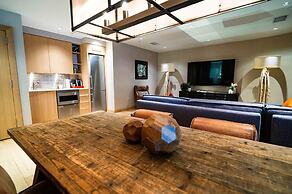 J House Greenwich