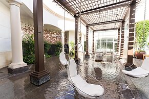 Eau Resort & Spa