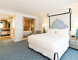 Eau Resort & Spa