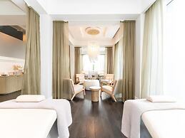 Eau Resort & Spa