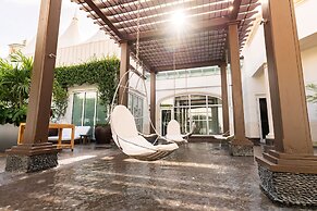Eau Resort & Spa