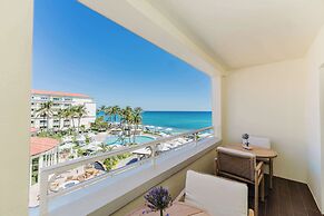 Eau Resort & Spa
