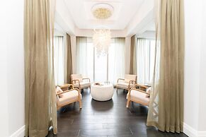 Eau Resort & Spa