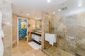 Eau Resort & Spa