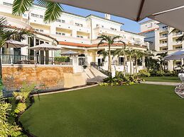 Eau Resort & Spa