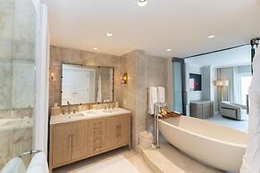 Eau Resort & Spa