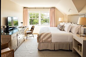 Harbor View Hotel