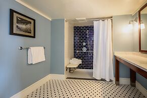 Harbor View Hotel