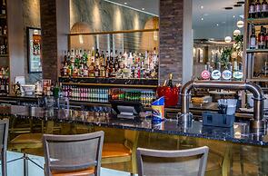 Riverside Lodge Hotel