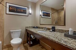 Lift Bridge Lodge, an Ascend Collection Hotel