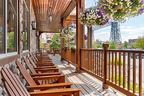 Lift Bridge Lodge, an Ascend Collection Hotel
